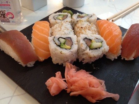 フランス　パリ　サンジェルマン『Sushi West』MAKI・NIGIRI