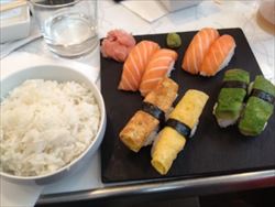 フランス　パリ　サンジェルマン『Sushi West』でお寿司を食べる