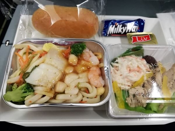成田～モスクワの機内食　夕食